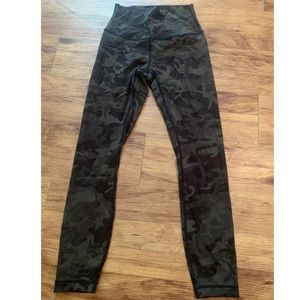 Lululemon Wunder Under